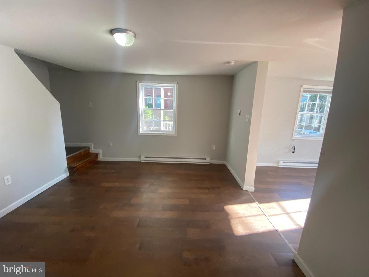 652 Baker Street photo 14