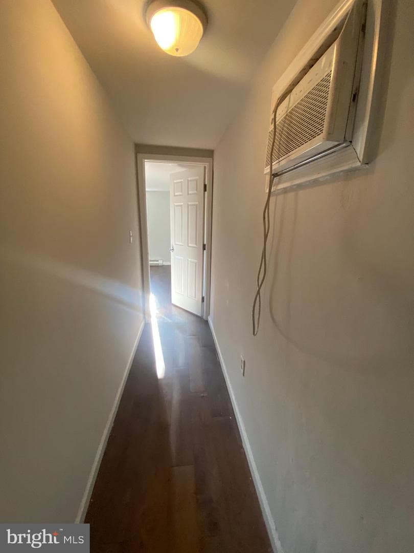 652 Baker Street photo 42