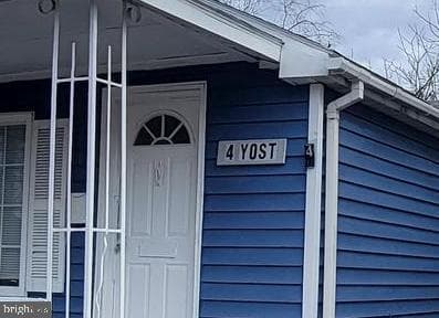 4 Yost Avenue photo 2