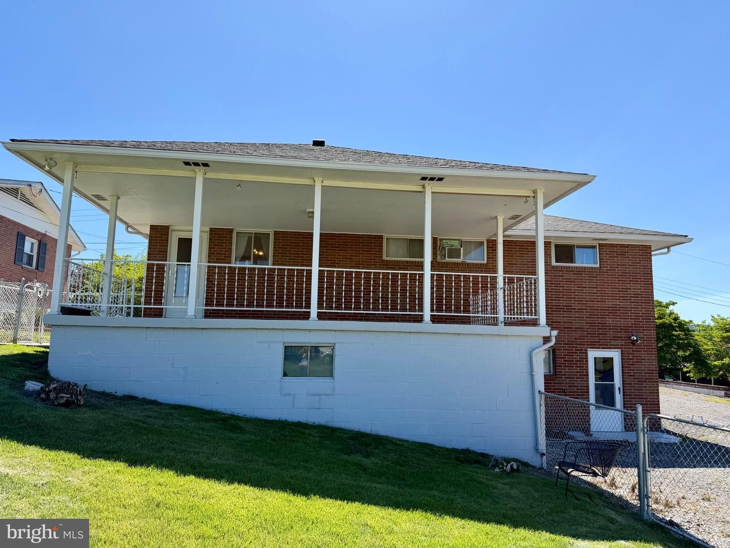 27 Moran Avenue photo 38