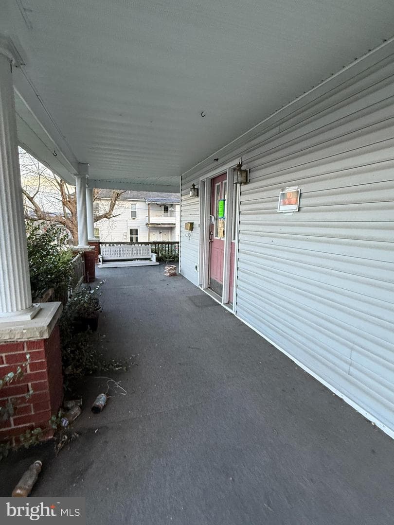 118 W Mechanic Street photo 38