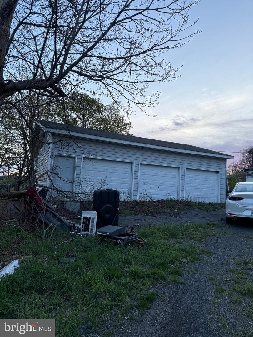 118 W Mechanic Street photo 44
