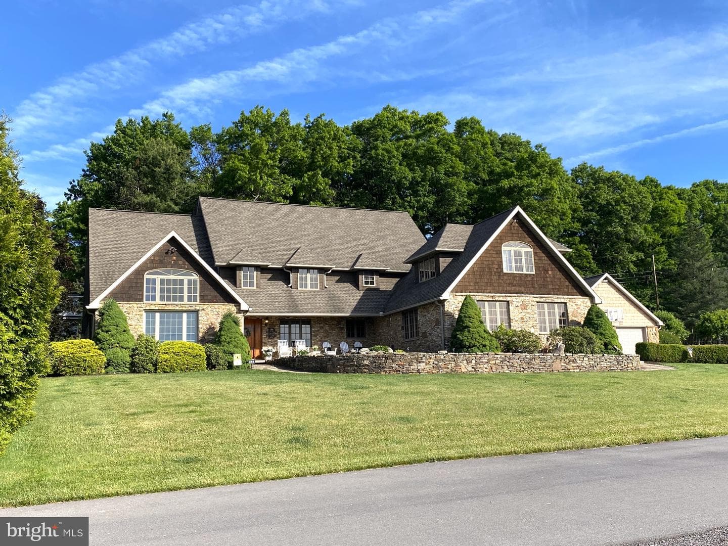 206 Pinecrest Drive