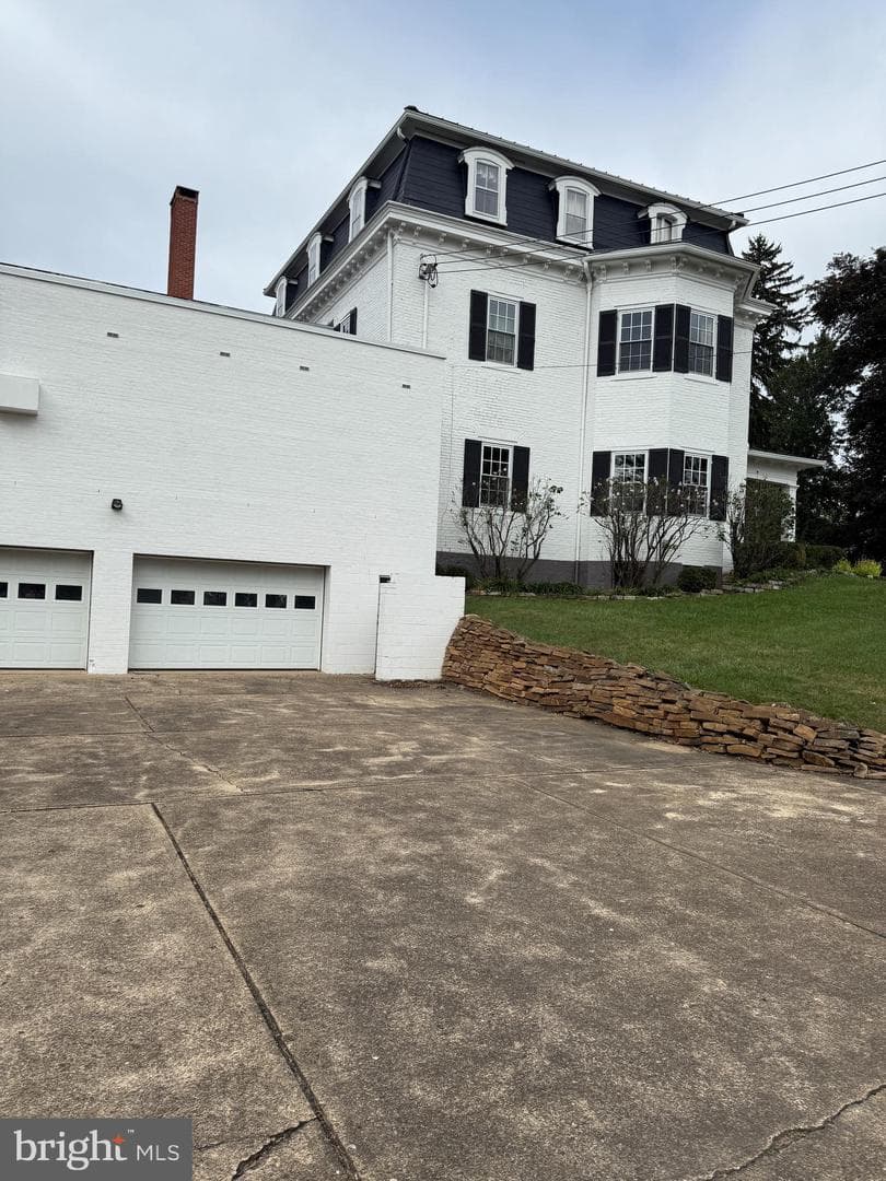 58 Frost Avenue photo 7