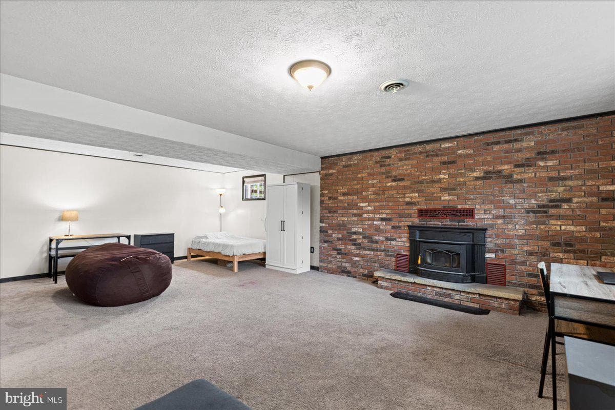 67 Meadow Road photo 31