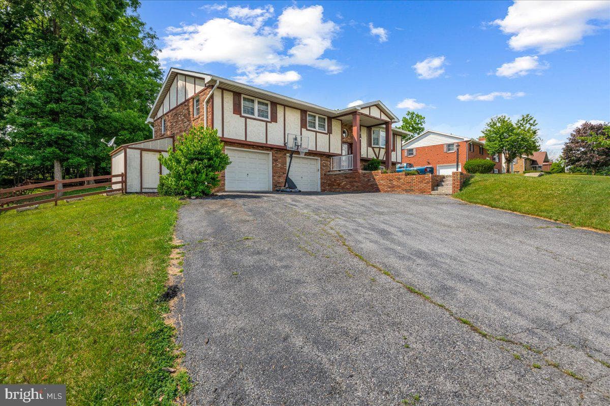 67 Meadow Road photo 36
