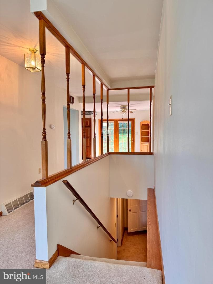 608 Wellington Lane photo 38