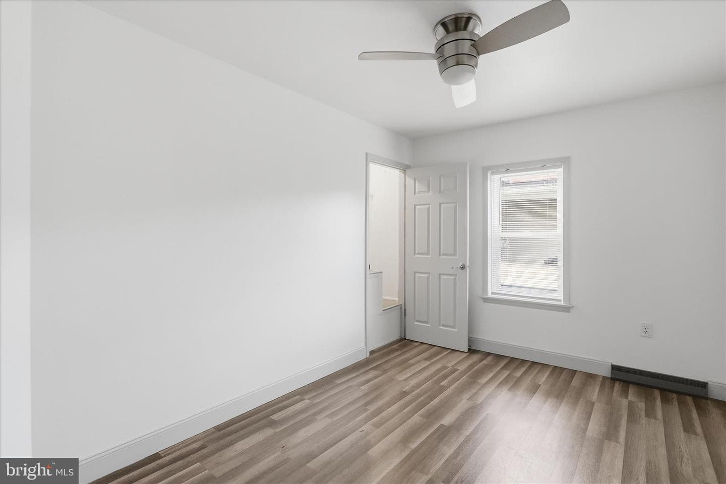 416 Race Street photo 8