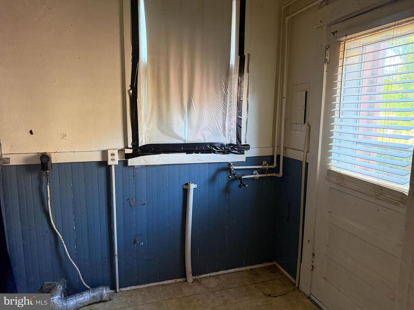 436 Columbia Street photo 13
