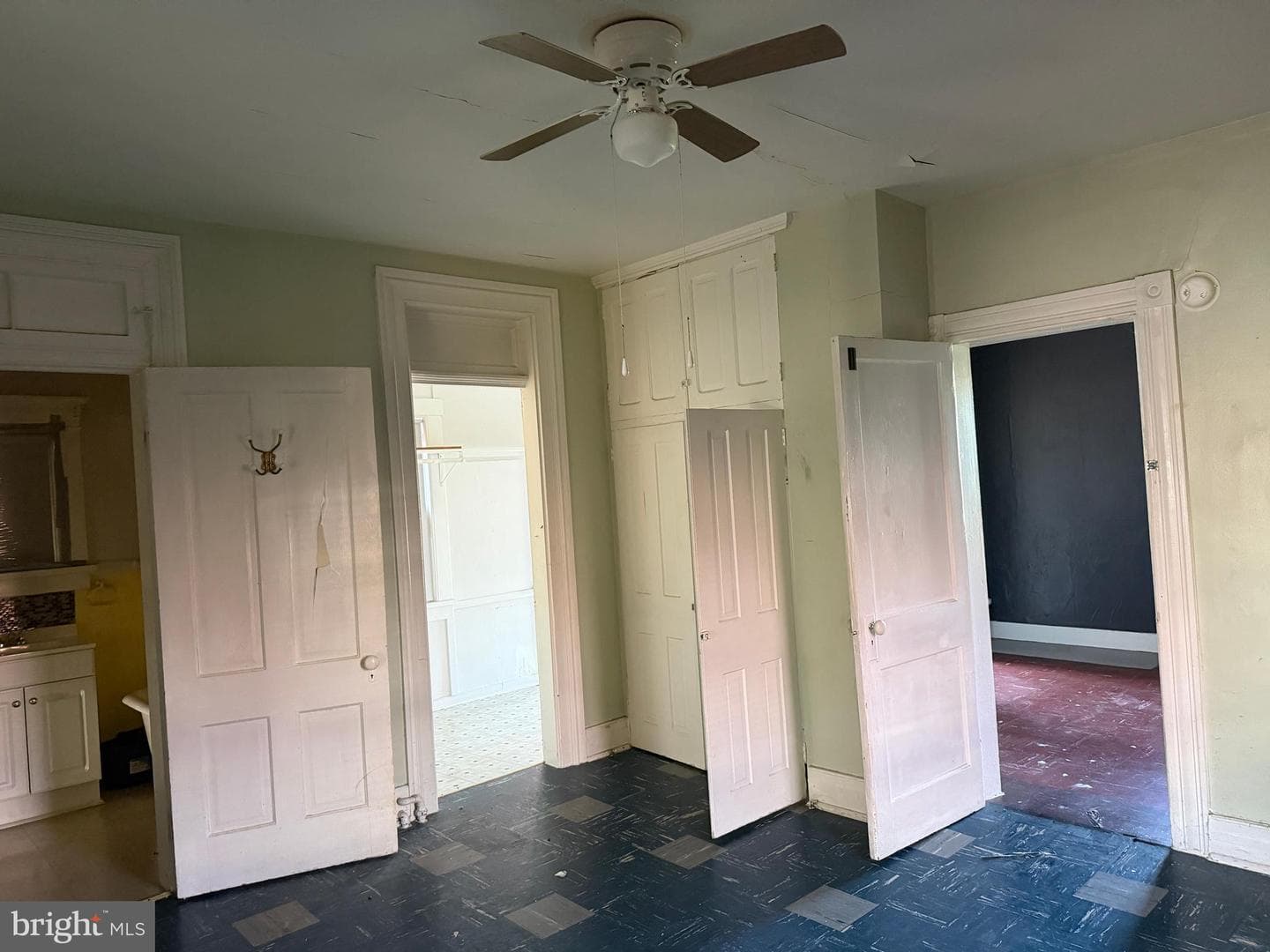 436 Columbia Street photo 18