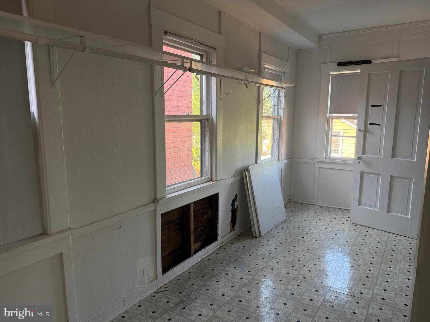 436 Columbia Street photo 20