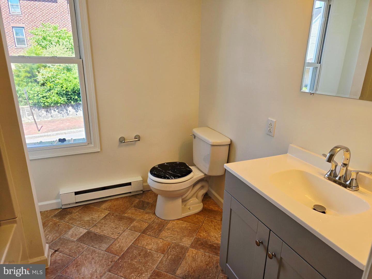 229 Carroll Street photo 23