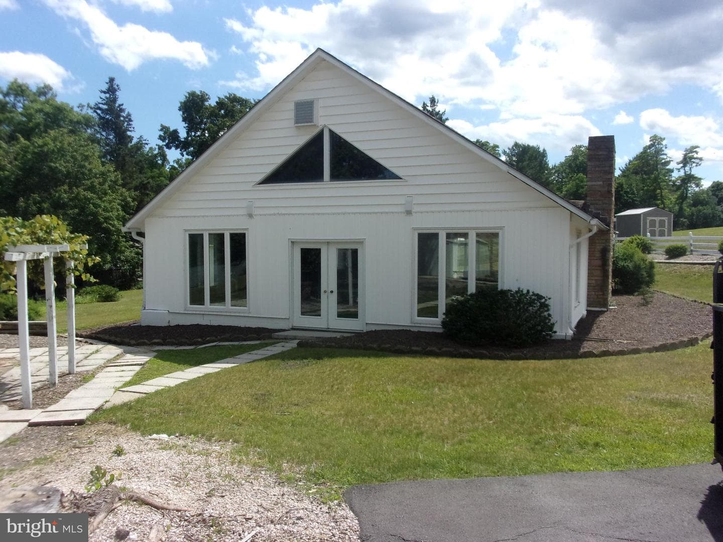 264 Armstrong Avenue photo 10