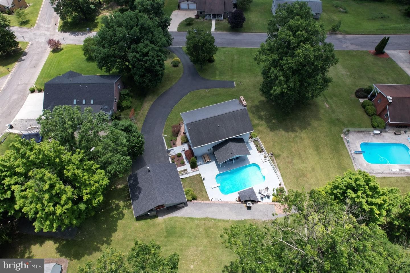 116 Kelley Avenue photo 5