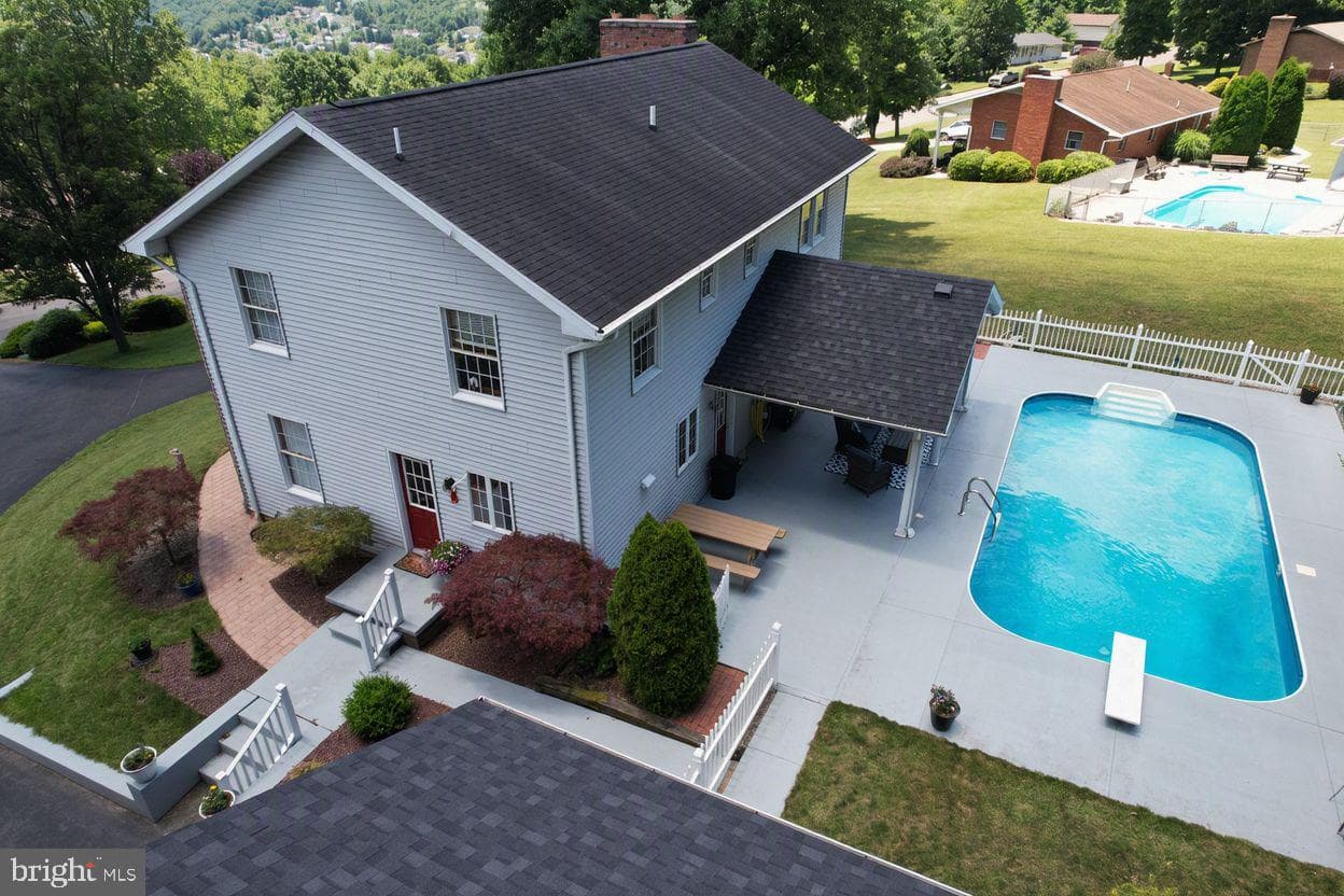 116 Kelley Avenue photo 6