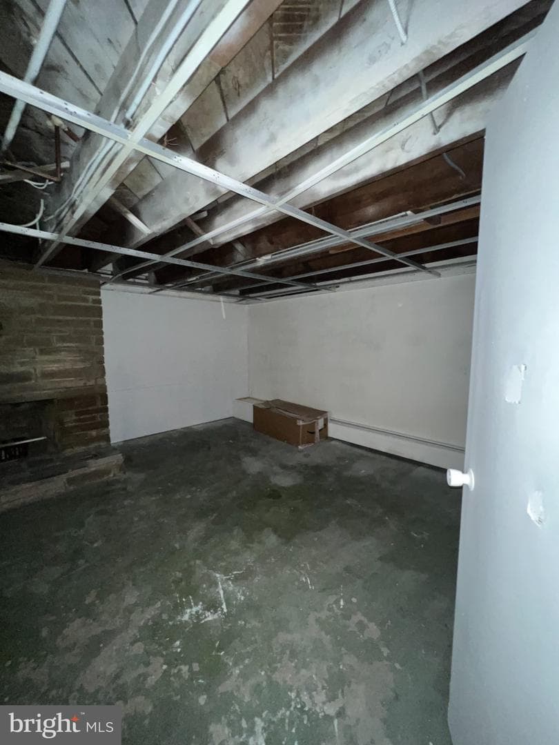 307 Helen Street photo 23
