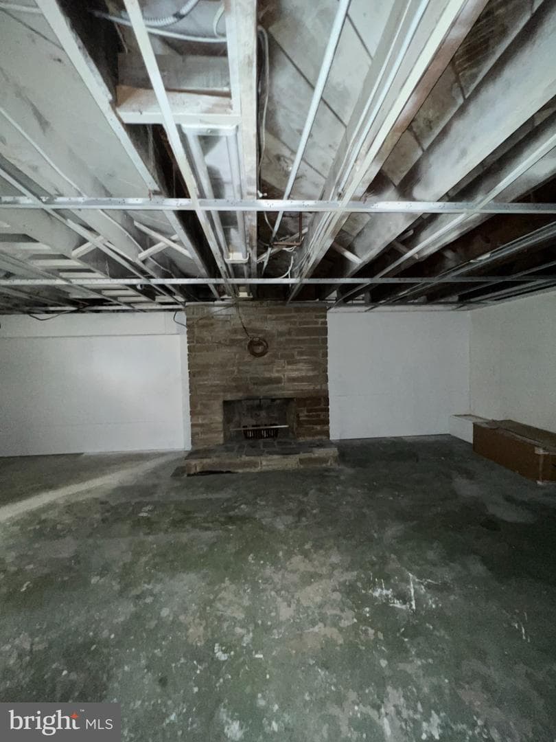 307 Helen Street photo 24
