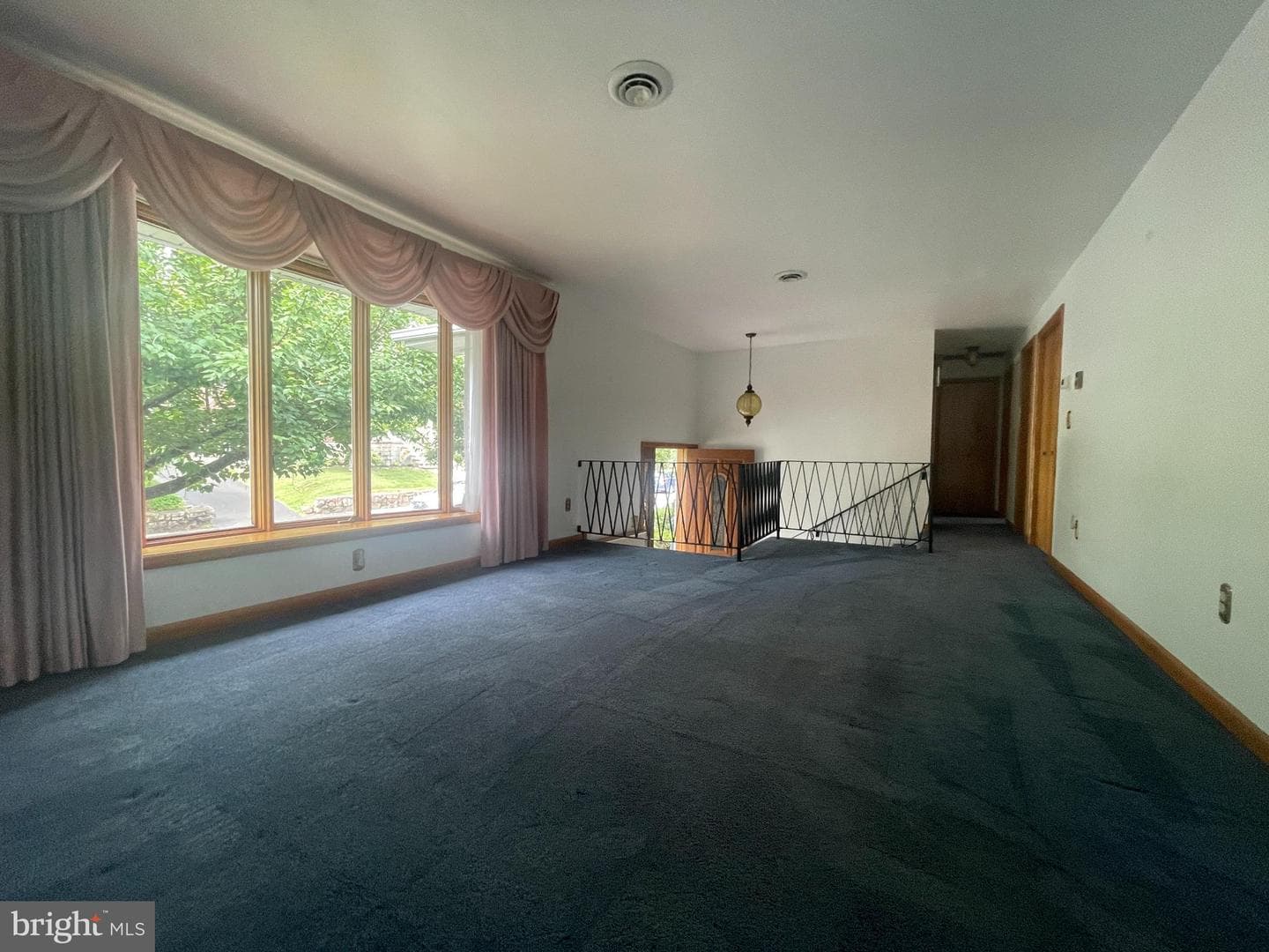 119 Wilmont Avenue photo 5
