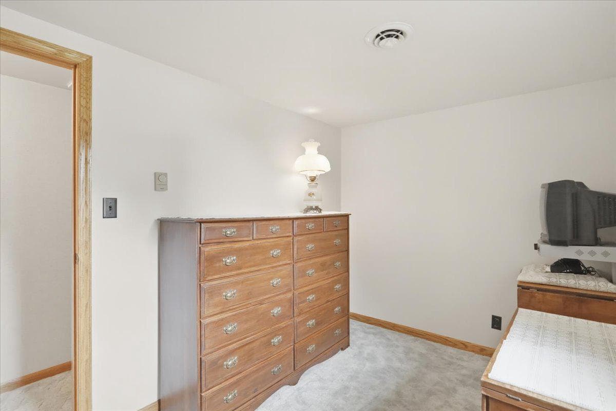 14105 Royal Oak Drive SW photo 19