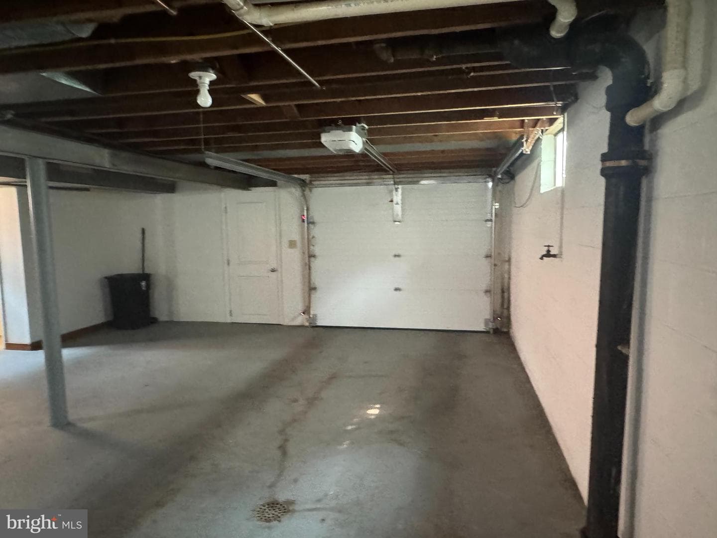 1014 Kent Avenue photo 14
