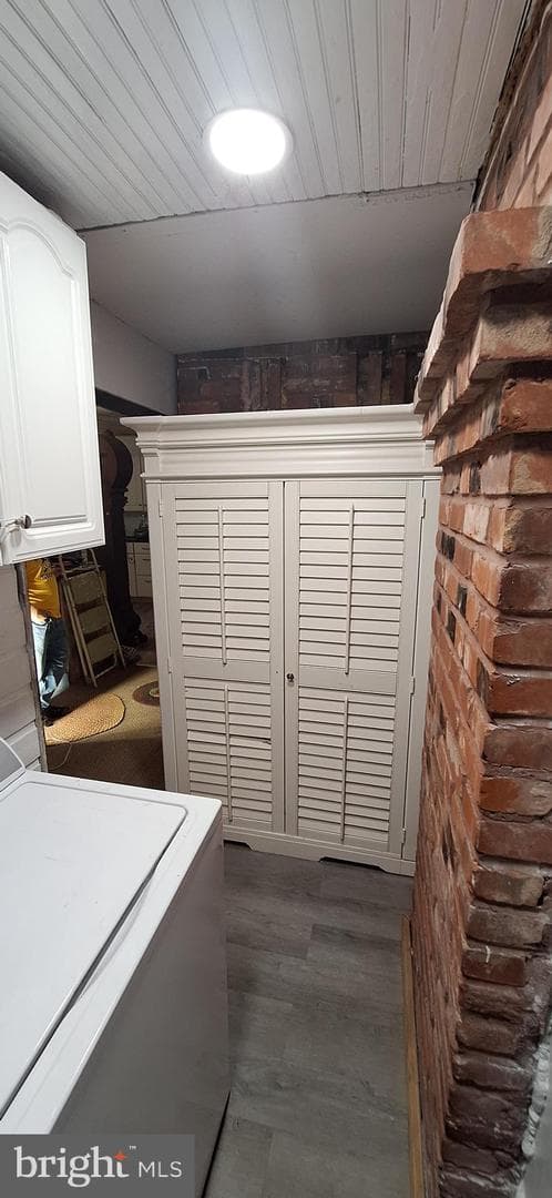 640 Baker Street photo 20