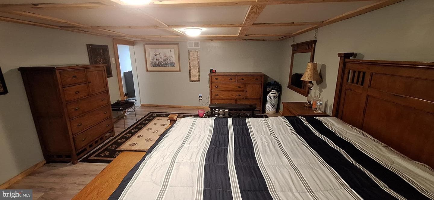 640 Baker Street photo 25