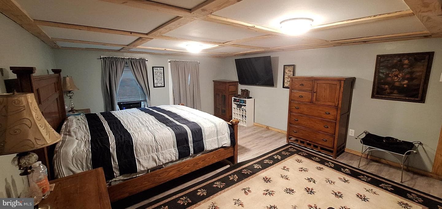 640 Baker Street photo 27