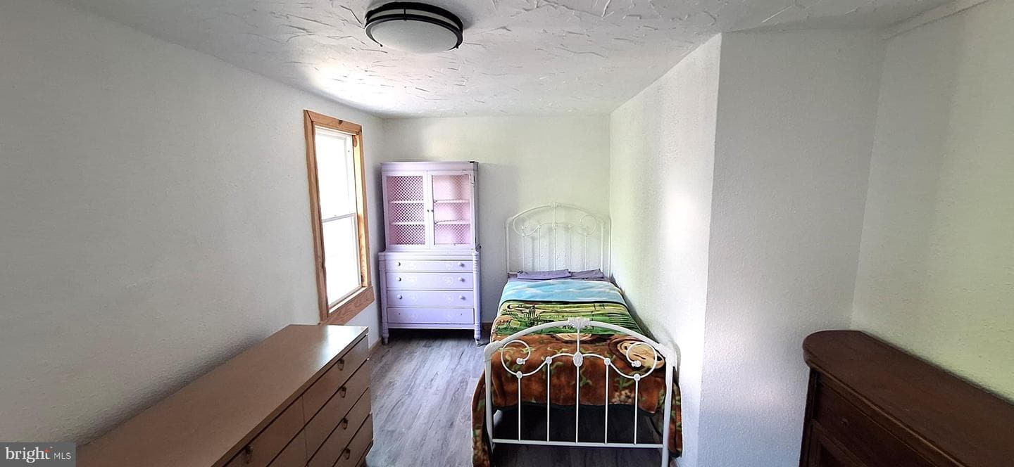 640 Baker Street photo 31