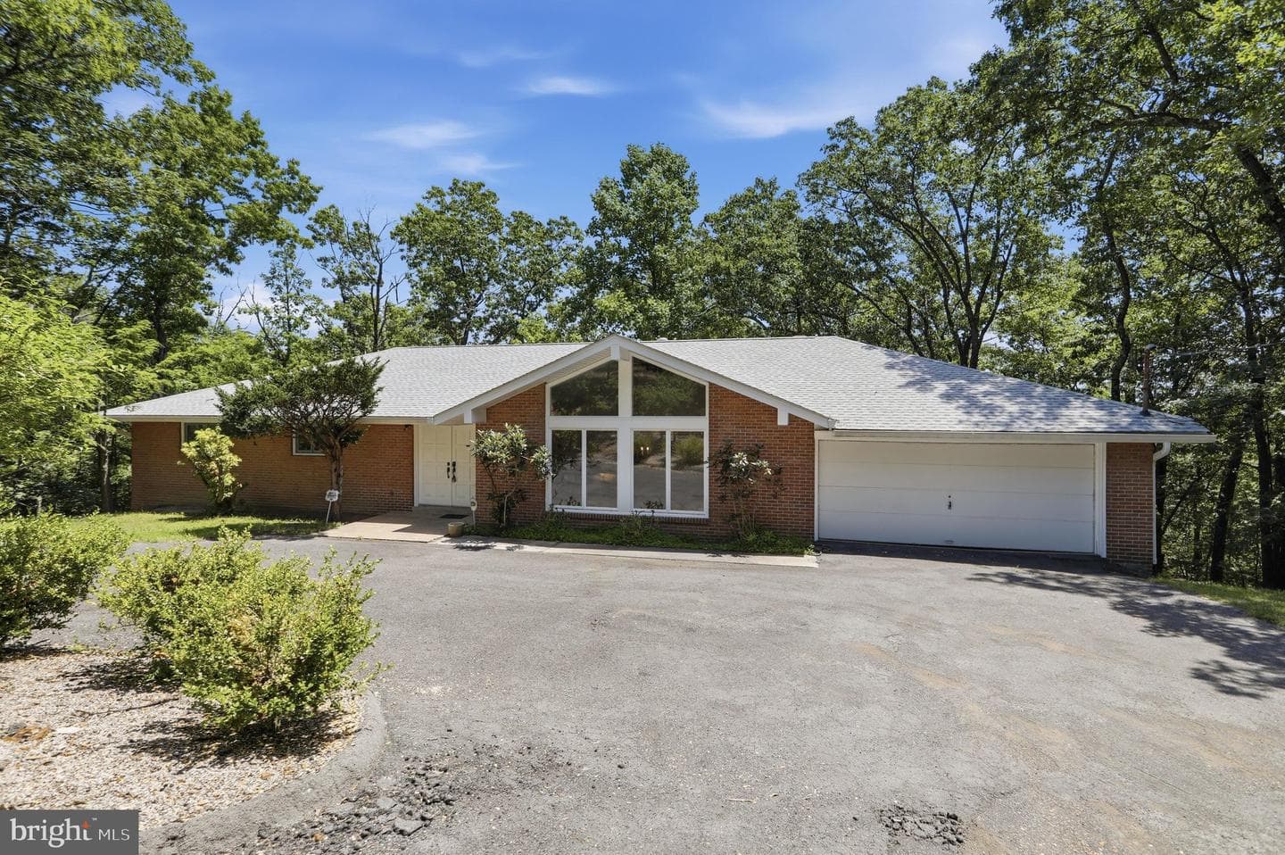 935 Dingle Park Drive, Cumberland