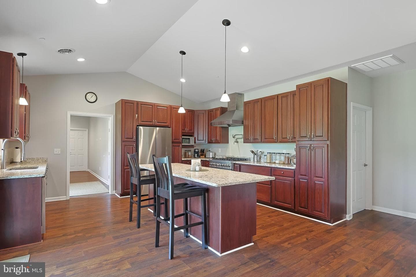 93 Candlewick Court photo 12