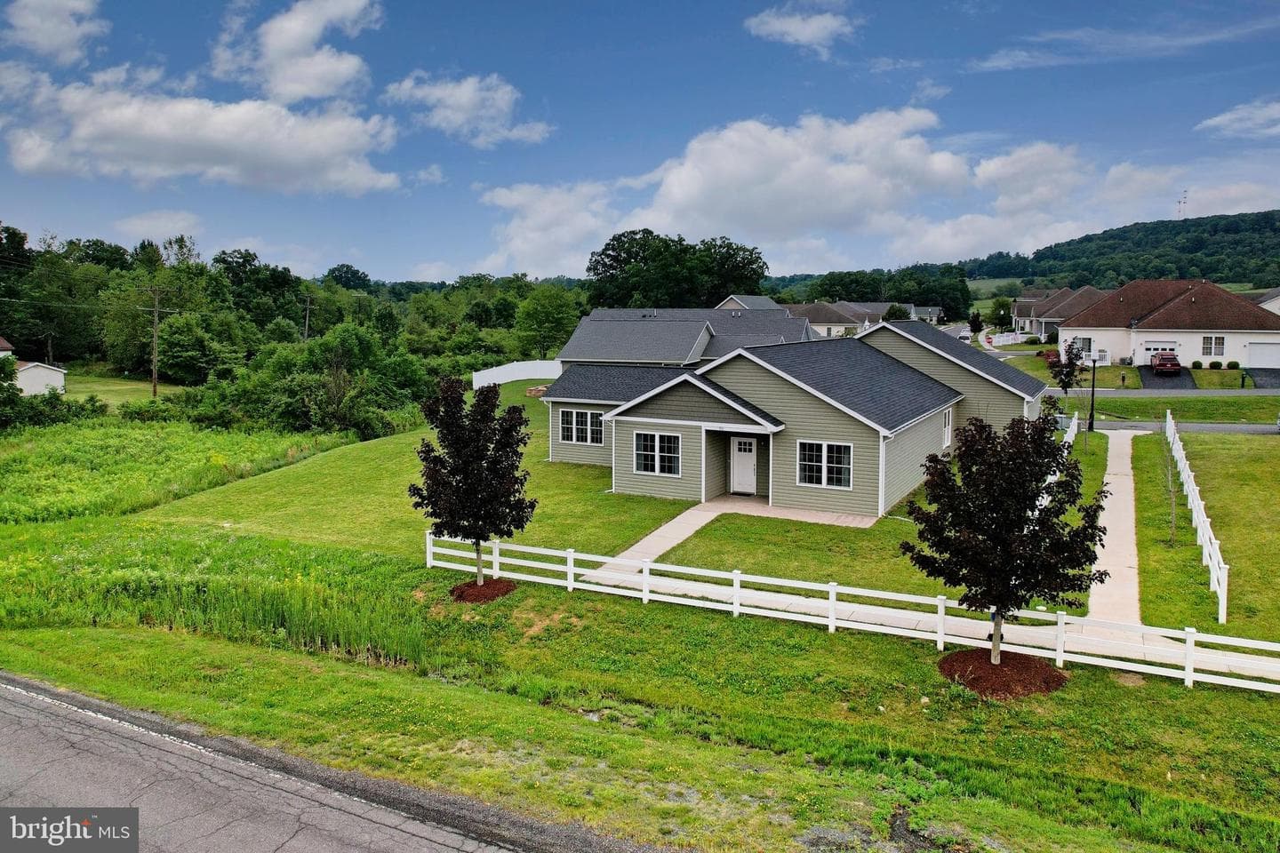 93 Candlewick Court, Frostburg
