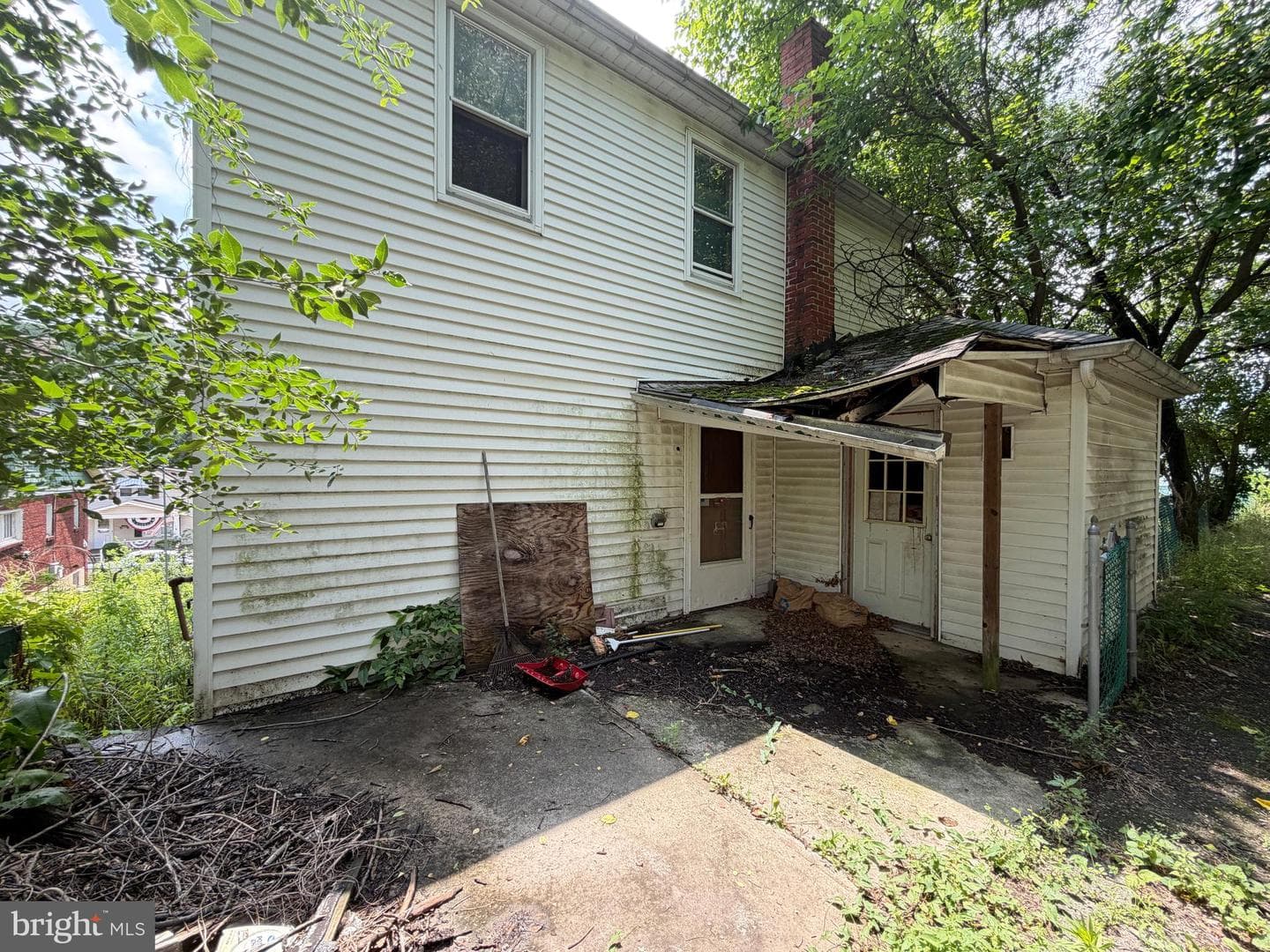 638 Lincoln Street photo 3