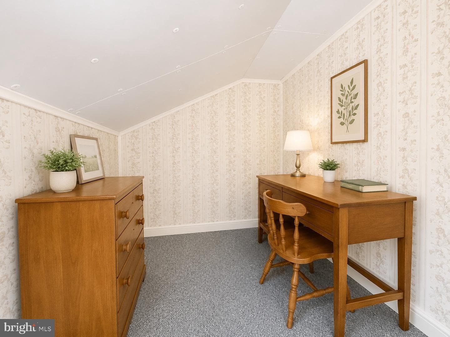 124 Riordan Road photo 23