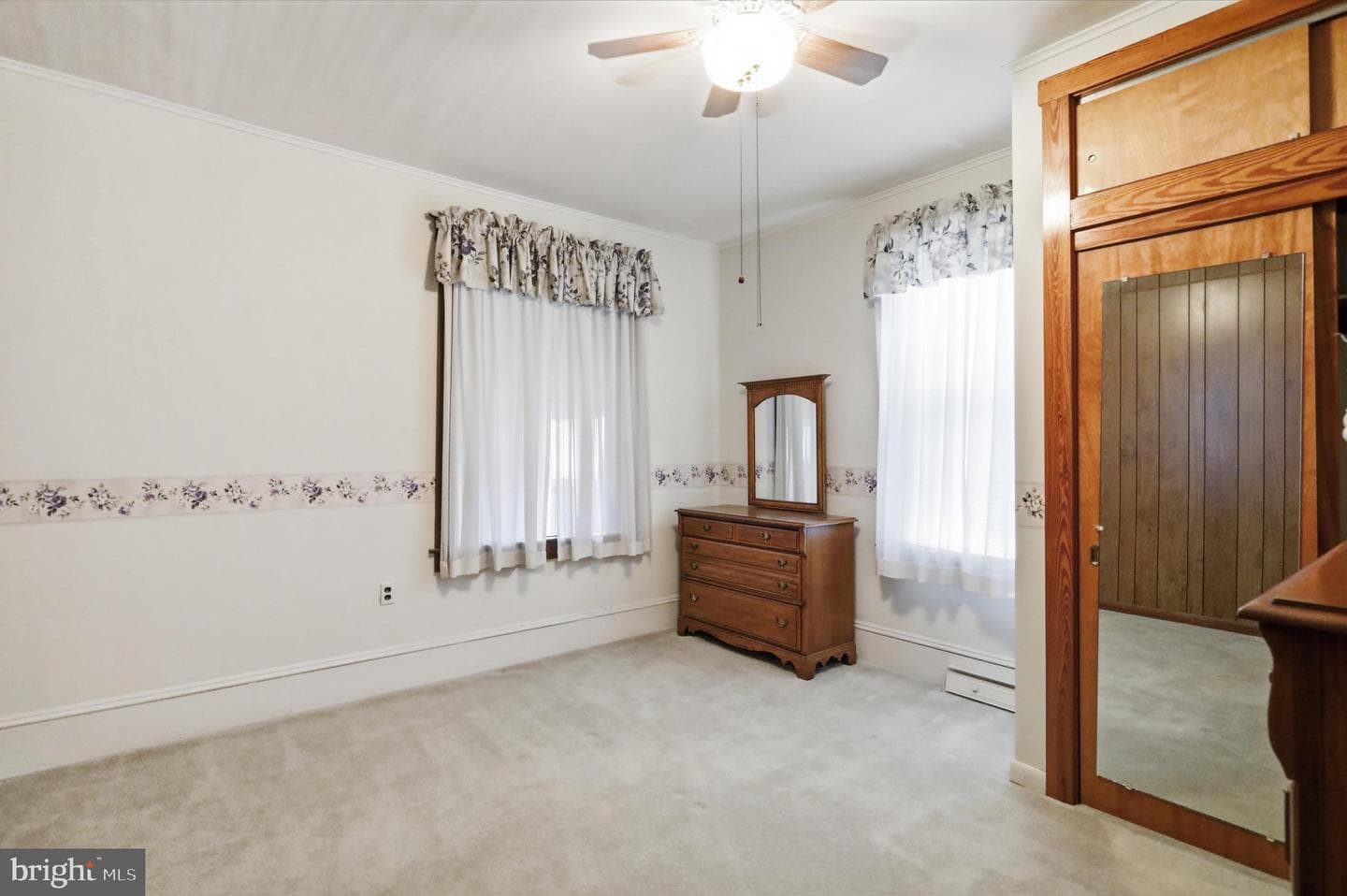 86 Oak Street photo 15
