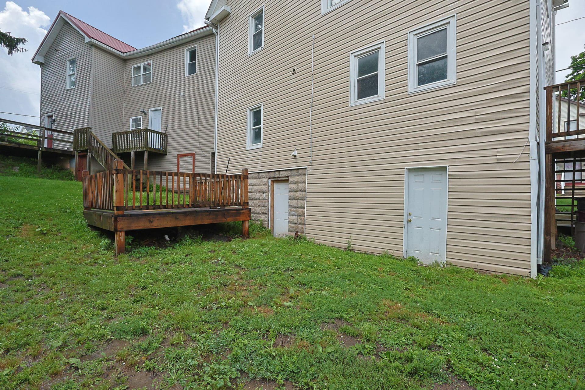 34 Maple Street photo 12