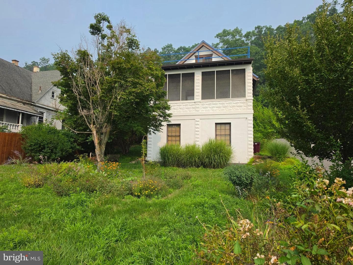 615 Piedmont Avenue photo 9