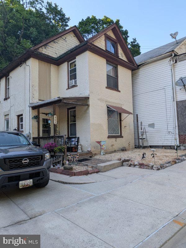 402 Goethe Street, Cumberland