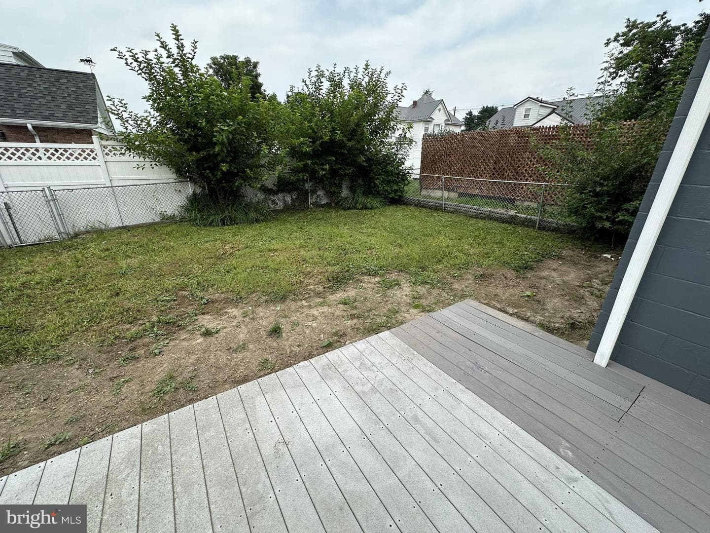 626 Elwood Street photo 32