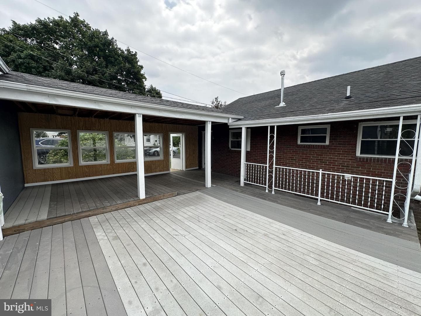 626 Elwood Street photo 33