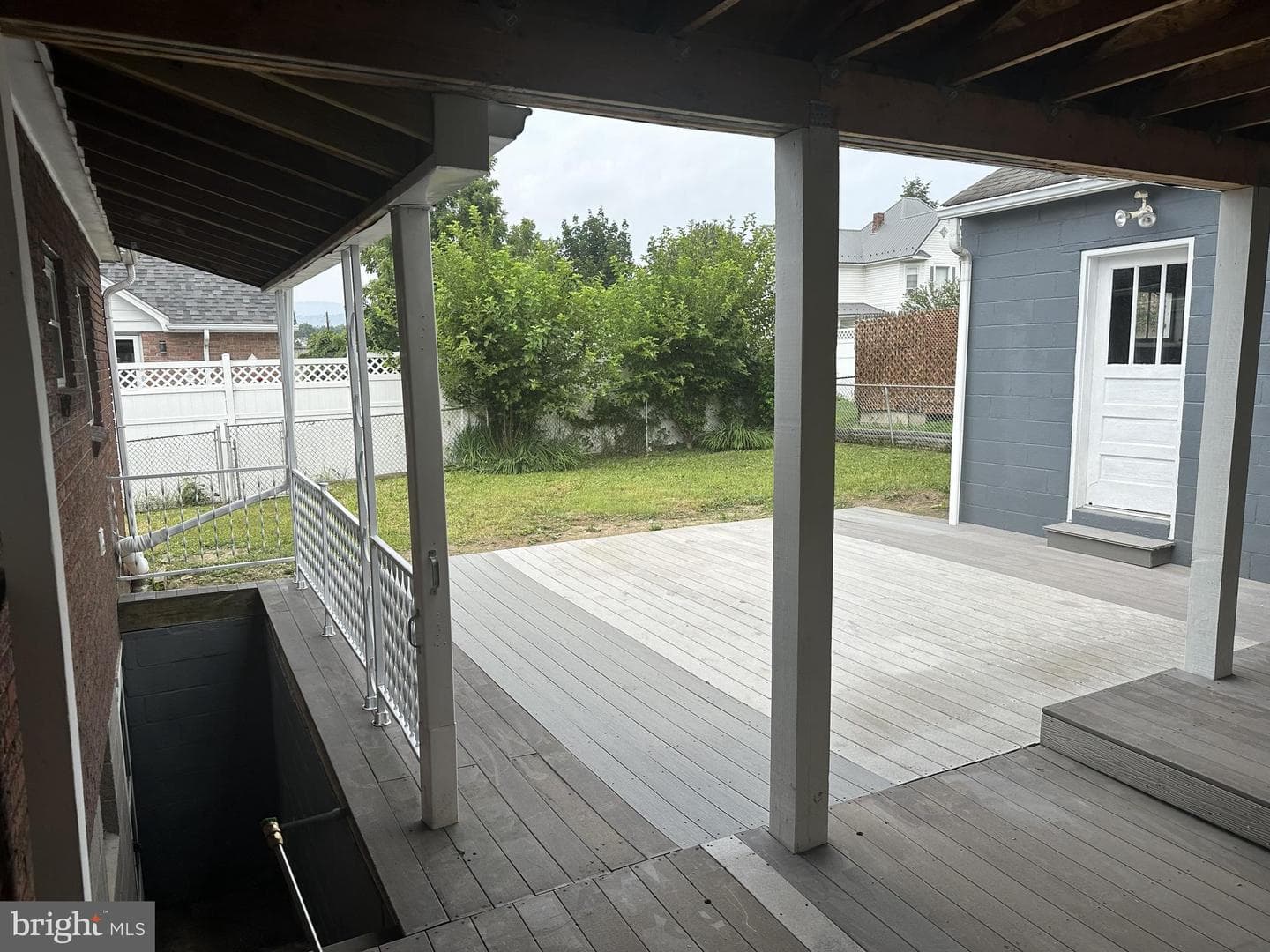 626 Elwood Street photo 5