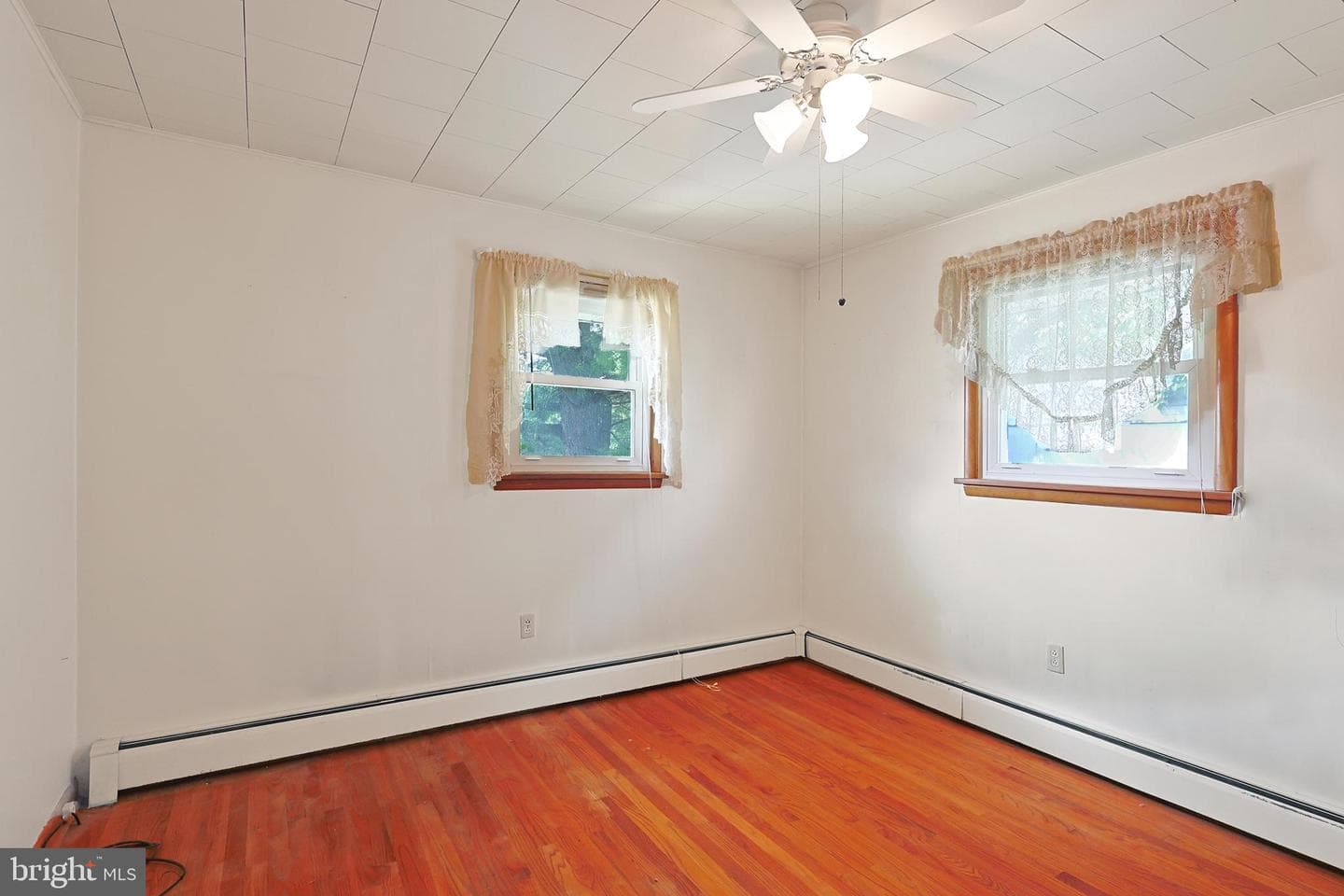 71 E Mechanic Street photo 12