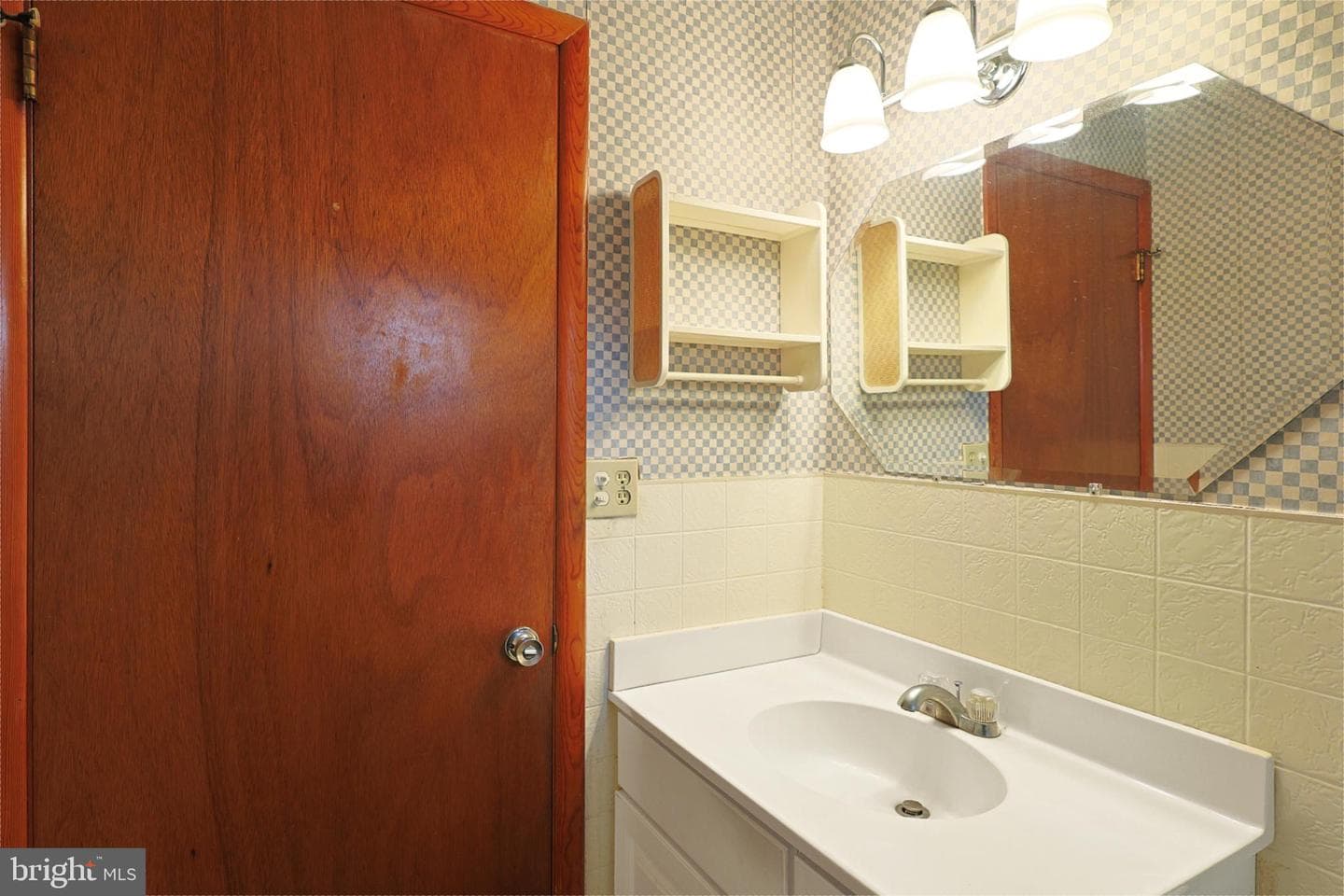71 E Mechanic Street photo 17