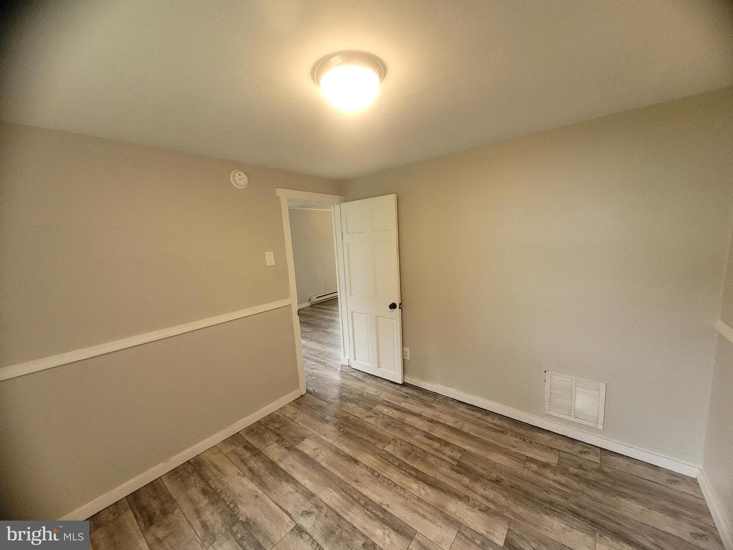 14507 Cedar Street photo 18