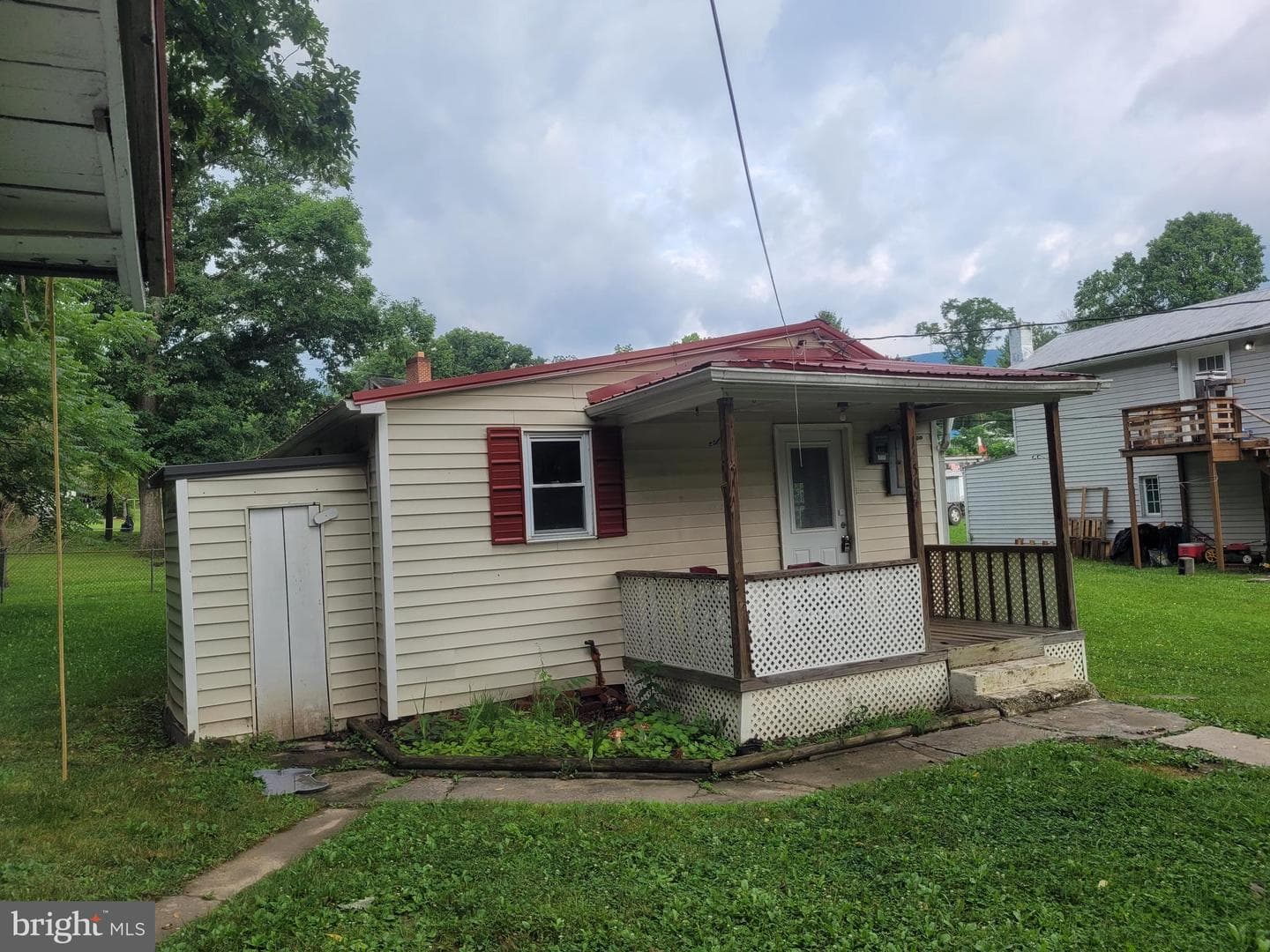 14507 Cedar Street photo 3