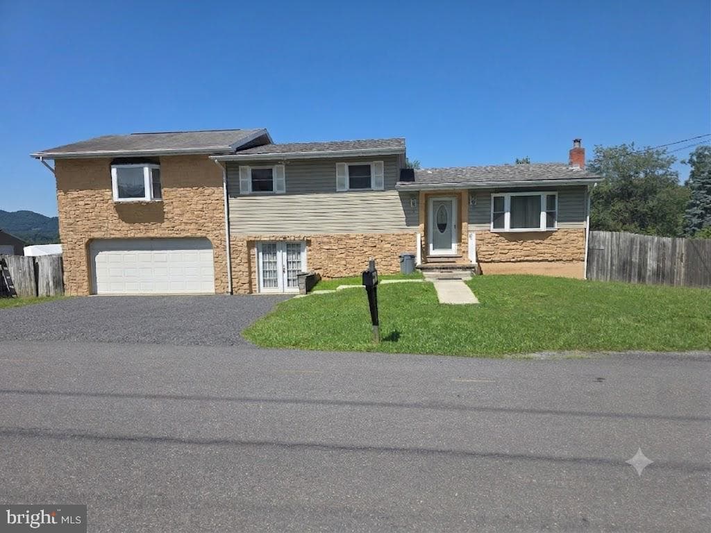 813 White Avenue photo 2