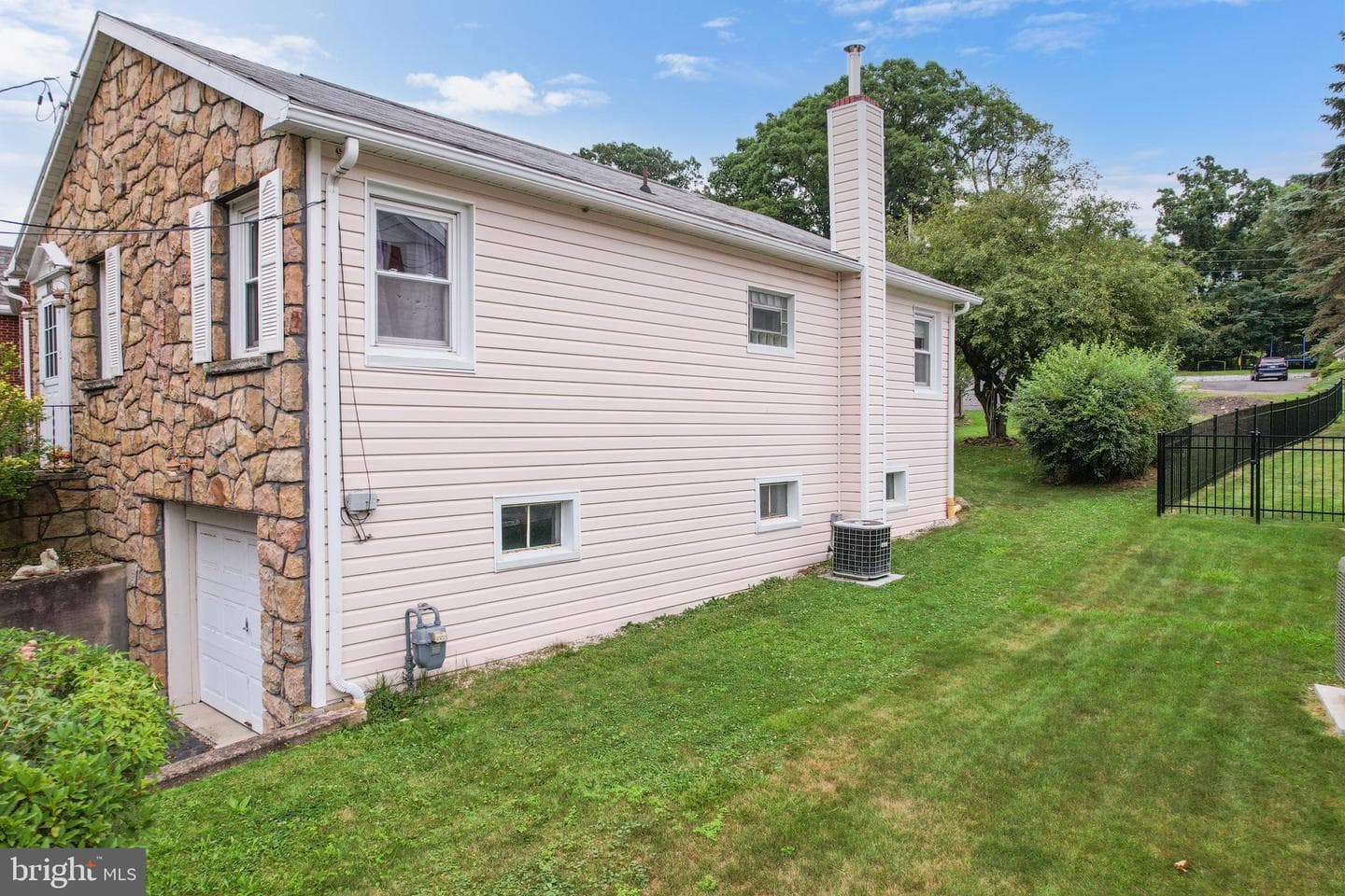 100 Braddock Road photo 24