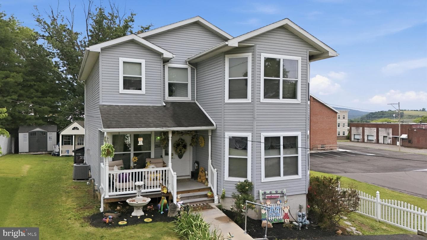 218 Wempe Drive photo 2