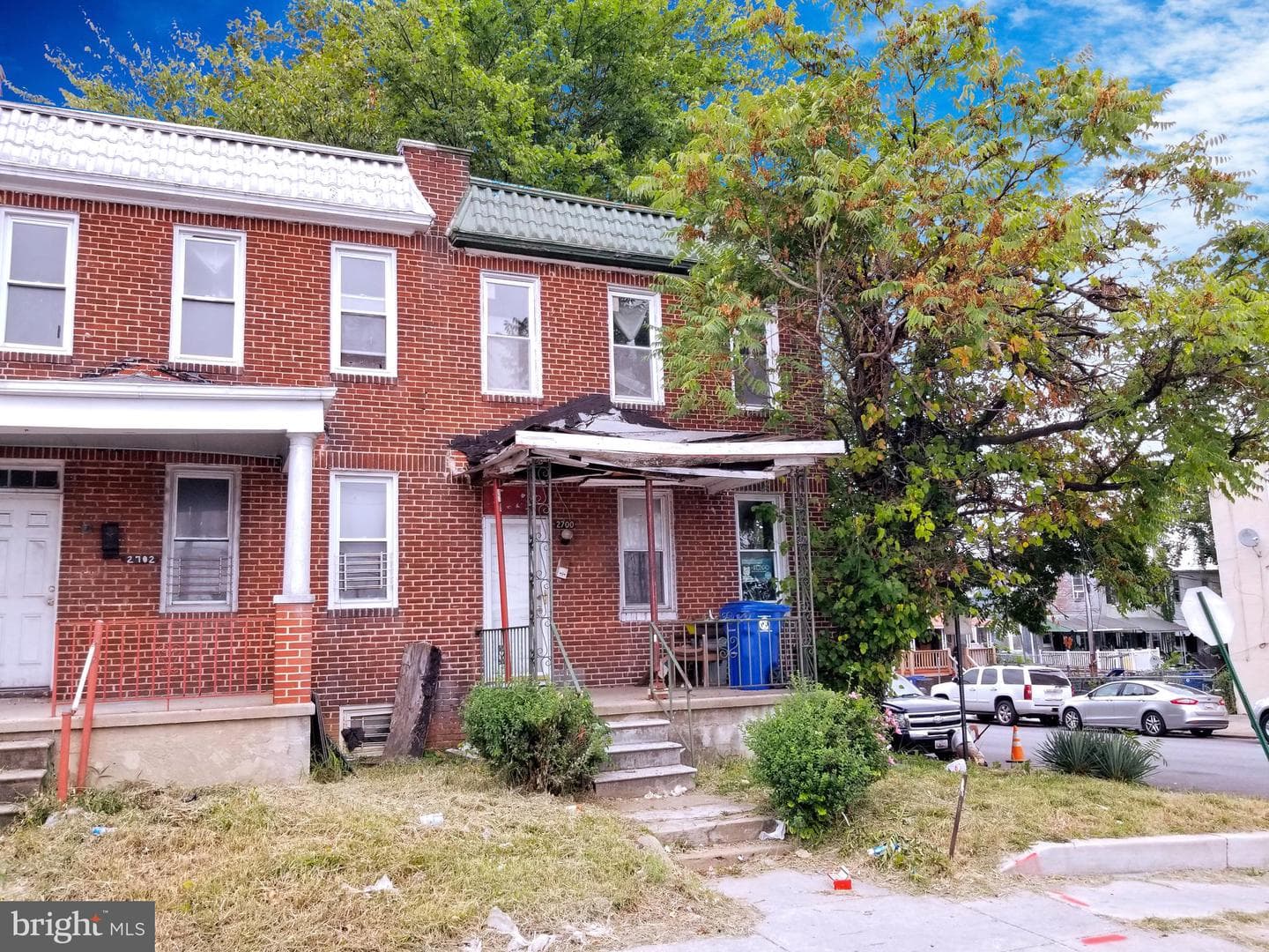 2700 W Franklin Street photo 1