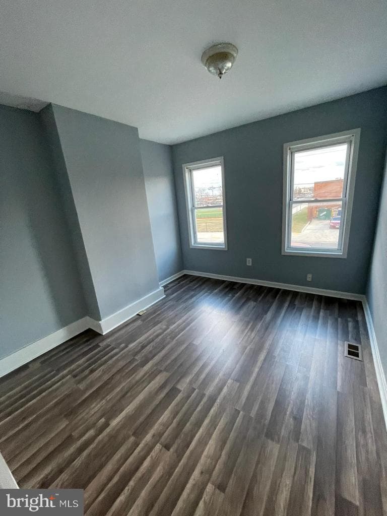 1014 N Warwick Avenue photo 11