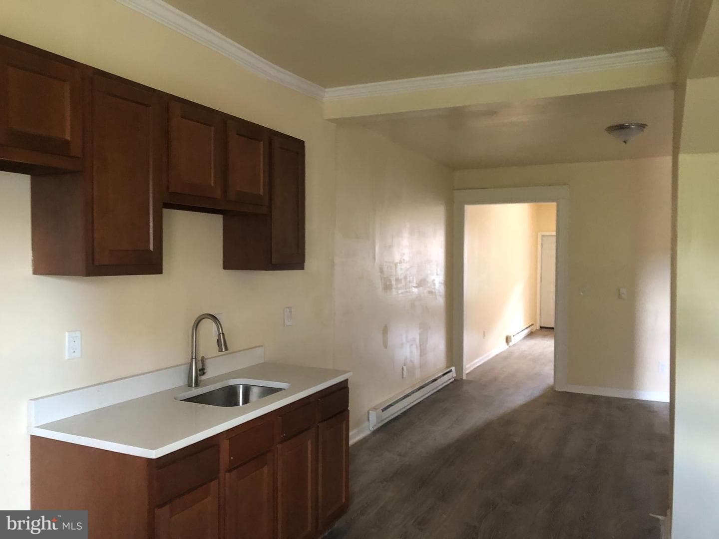 2816 Winchester Street photo 4
